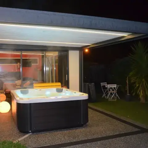 abri de piscine à Pont-l'abbé - image 4