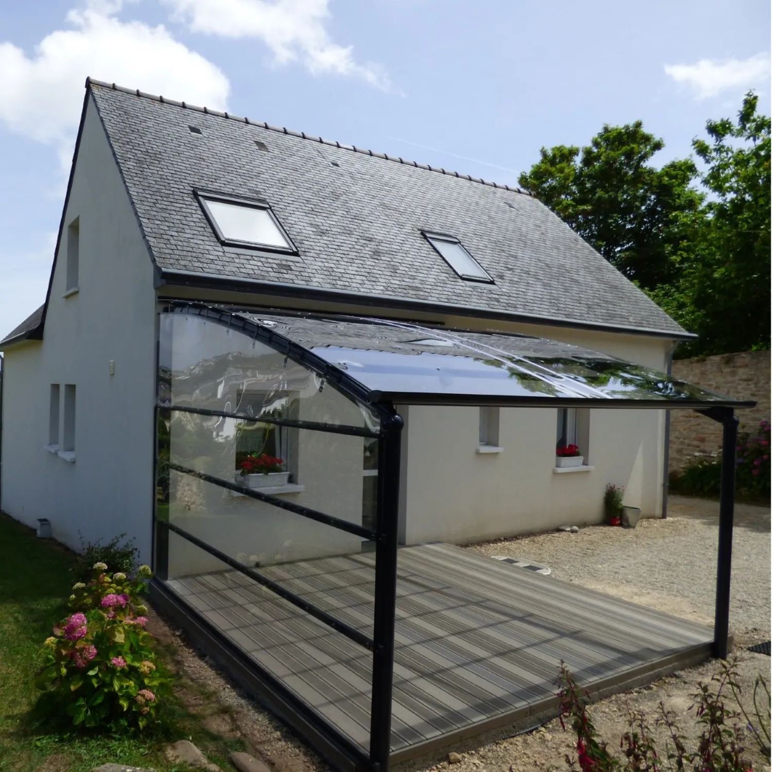Abri terrasse toit en verre